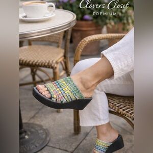 𝅺Steven by Steve Madden Belinna Wedge Slides Size 8 Multicolor Woven Platform